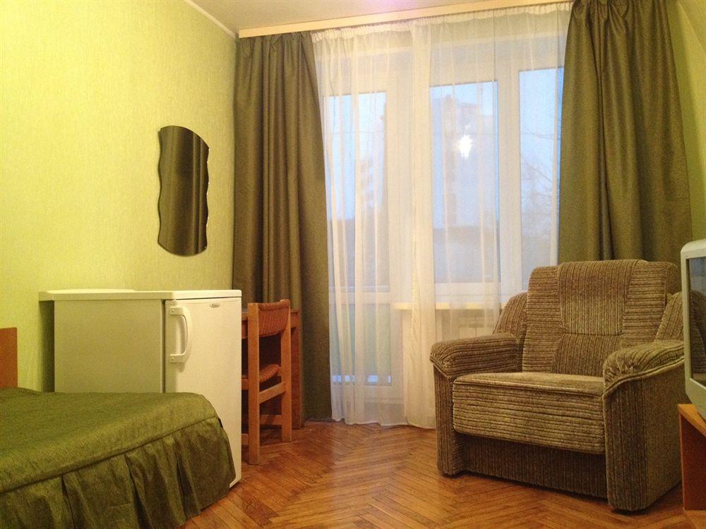 Druzhba Hotel And Restaurant Κχαρκίβ Δωμάτιο φωτογραφία