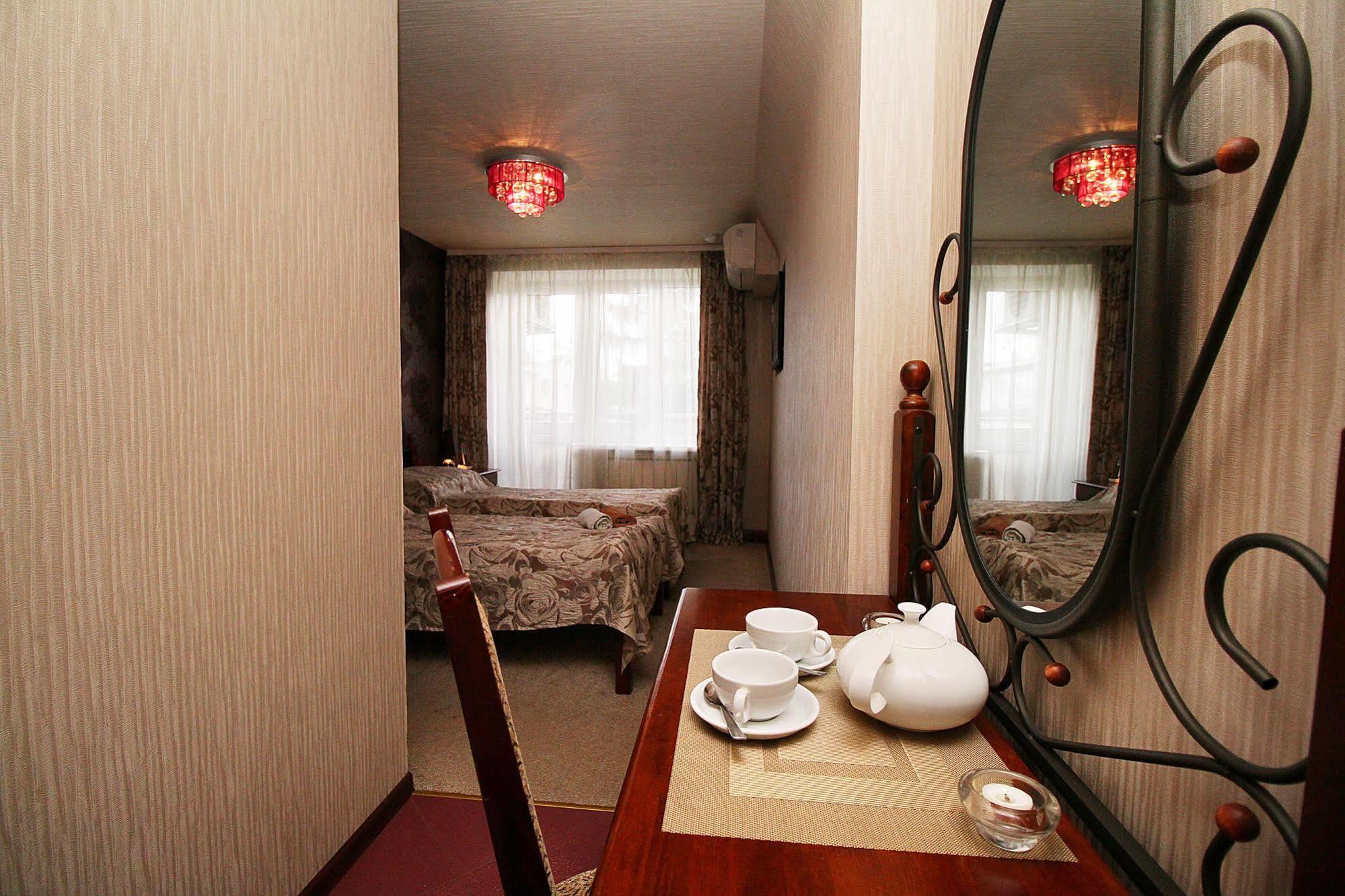Druzhba Hotel And Restaurant Κχαρκίβ Εξωτερικό φωτογραφία